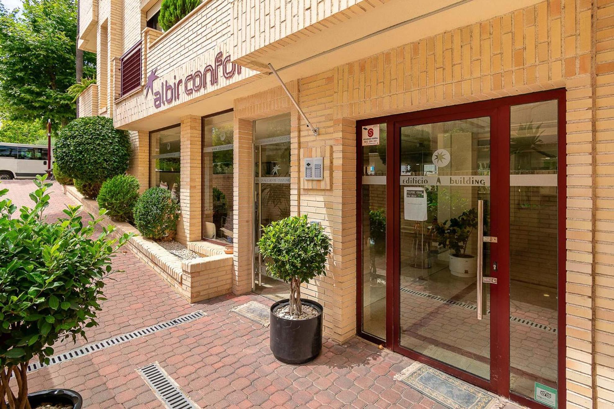Apartamentos Albir Confort - Avenida 1 Dorm アルビール エクステリア 写真